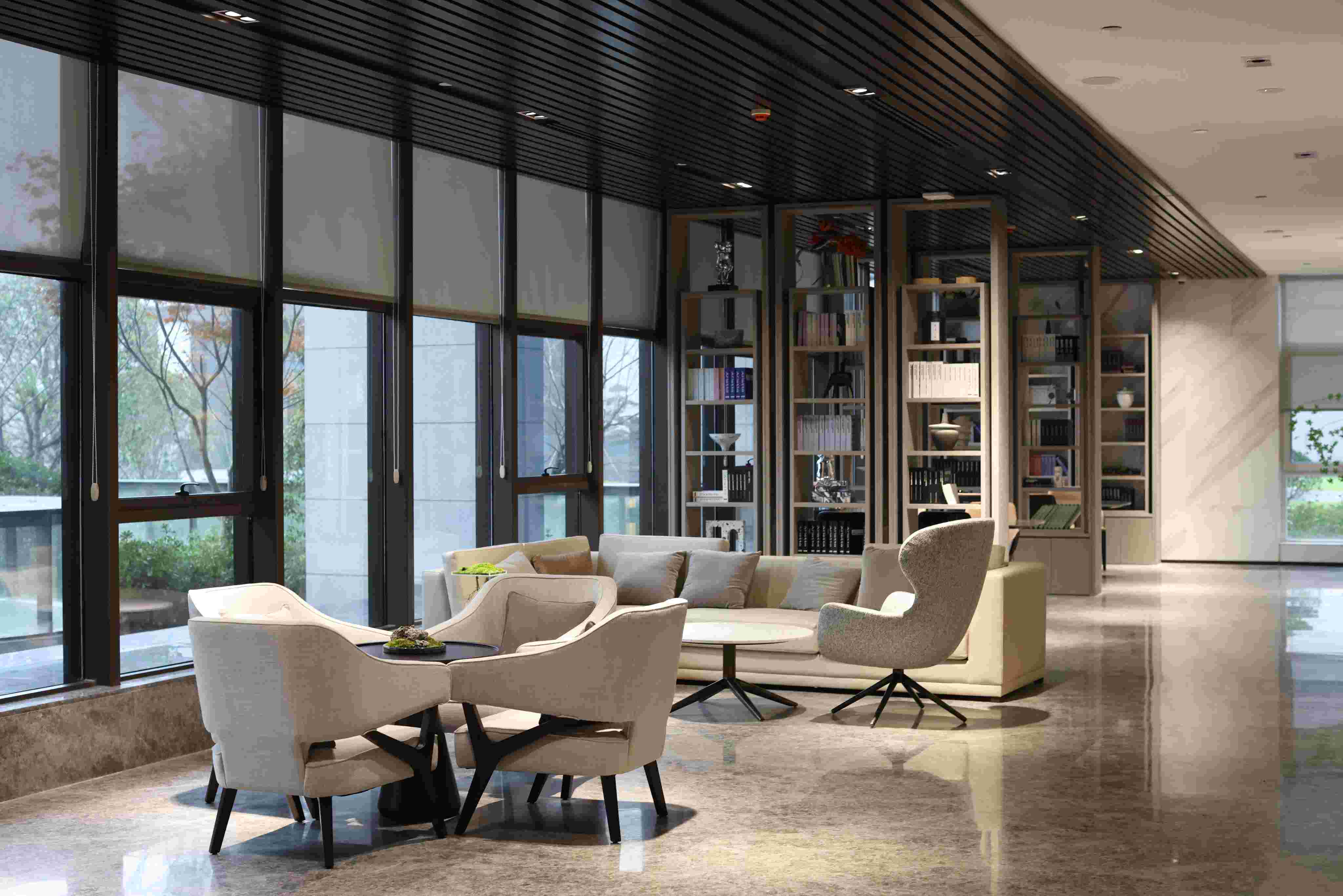 展示、服務中心